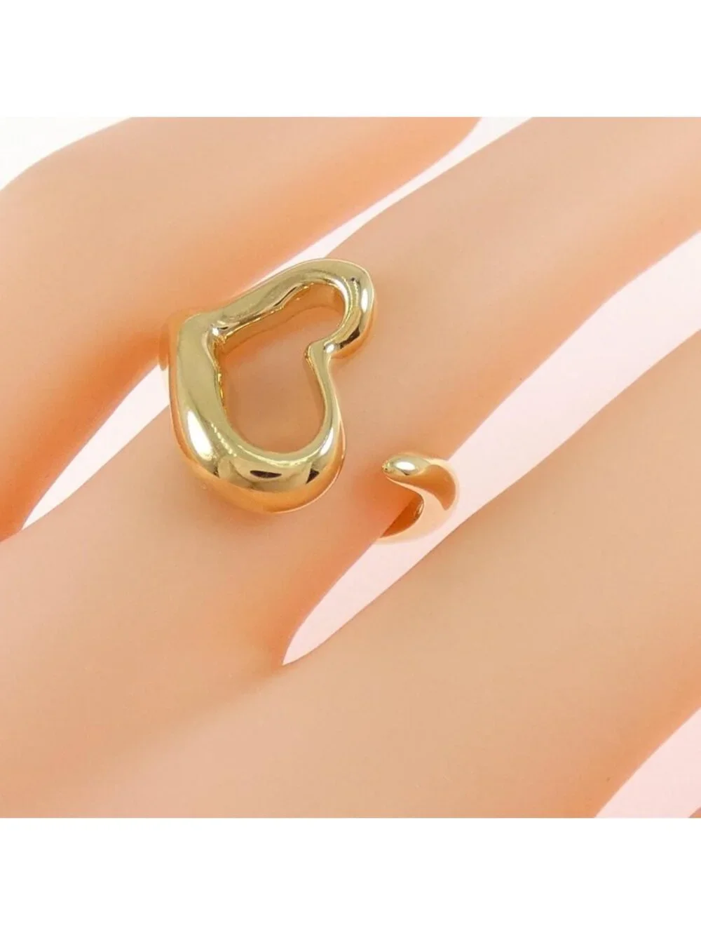 Tiffany & Co. brand tiffany